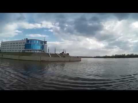по иртышу на лодке видео по иртышу на лодке видео