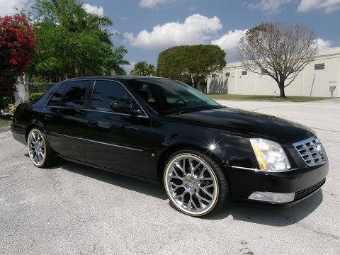 For Sale 2008 Cadillac DTS Sedan 20 Inch Chrome Wheels with Vogue tires.