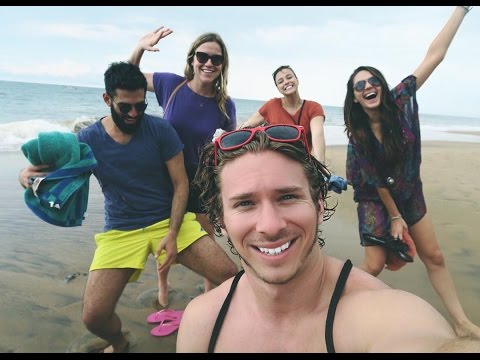 Watch Muscle Beach Party Online