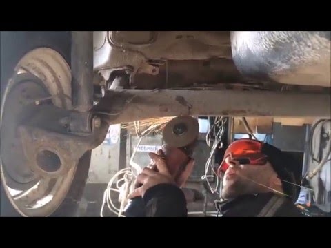 Что делать оторвало крепление задней балки