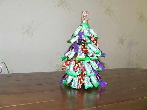 Елка из бутылки и конфет своими руками Елка из бутылки и конфет своими руками