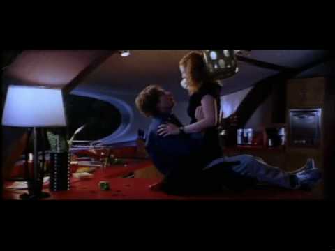 Charlies angels sexy car scene