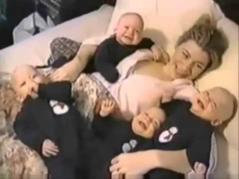 Онлайн видео Funny Baby Videos!2.mp4.